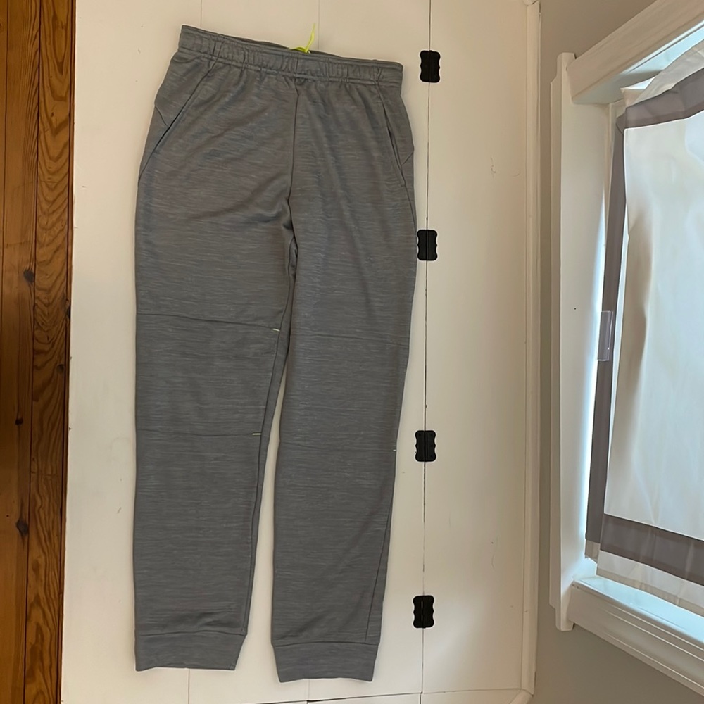 Champion C9 boys 16-18 XL young men’s athletic joggers new with out tags